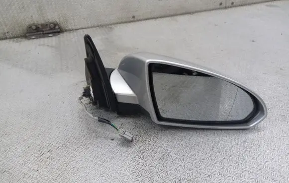 Nissan Primera Front door electric wing mirror 96301AU417