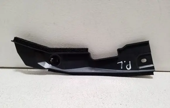 Toyota bZ4X Fender end trim 538280R100