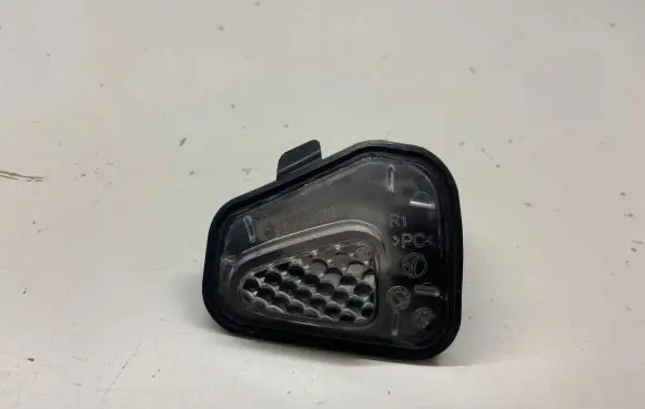Volkswagen PASSAT B7 Front door wing mirror part 3C8945292