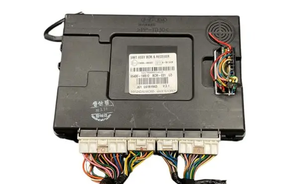 KIA Rio Central body control module 954001W612
