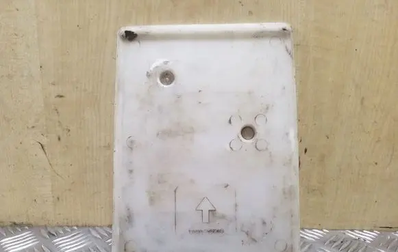 Toyota Yaris Battery tray 7443152010