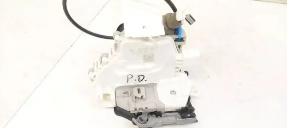 Audi A3 S3 8V Front door lock 8X2837016B