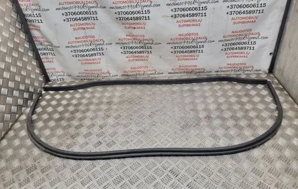 Audi A3 S3 8P Engine compartment rubber 