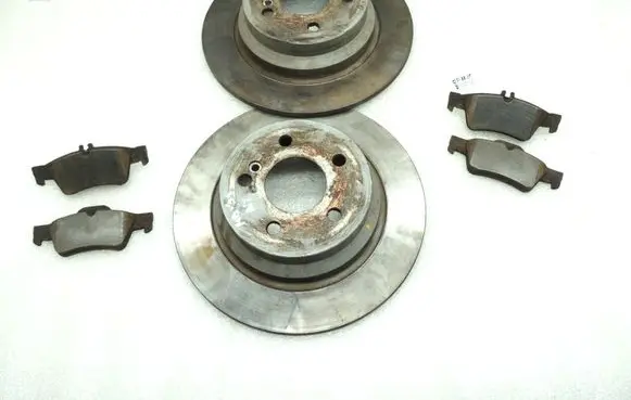 Mercedes-Benz E W212 Rear brake disc A2114230712 A0004231012