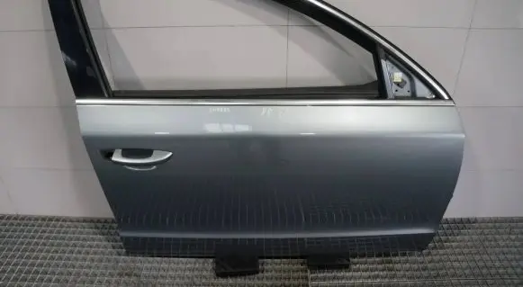 Skoda Superb B6 (3T) Front door