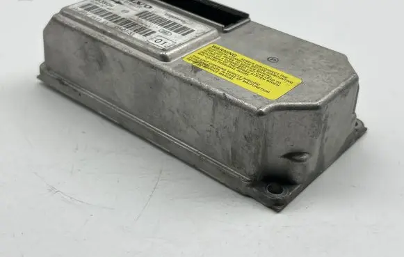 Volvo XC90 Airbag control unit/module P30658913 028500144 030212045301