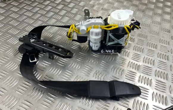Audi A6 S6 C7 4G Front seatbelt 4G8857705C