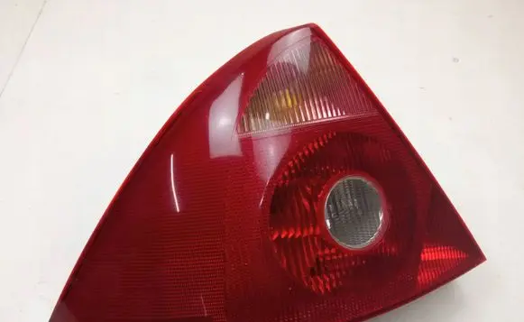 Ford Mondeo Mk III Rear/tail lights