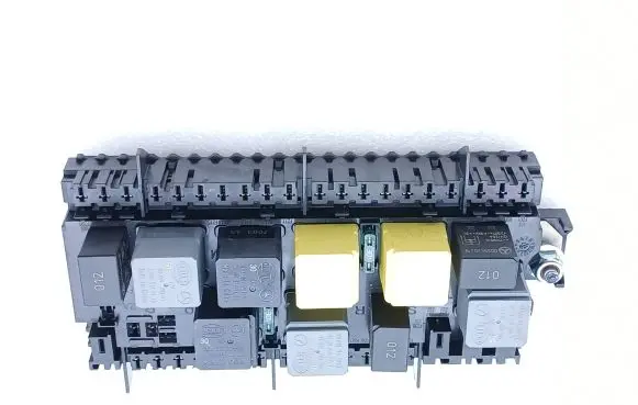 Mercedes-Benz GLE (W166 - C292) Fuse module a1669068201