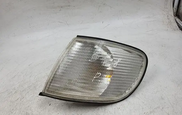 Audi A6 S6 C4 4A Front indicator light 