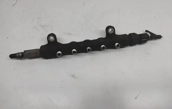 Toyota Corolla Verso E121 Fuel main line pipe 