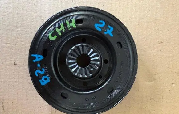 Volkswagen Arteon Crankshaft pulley 06H105243M