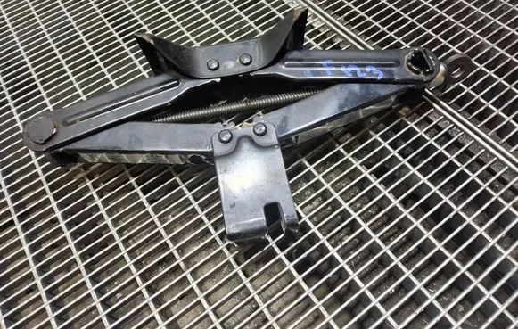 Subaru XV Lift Jack 