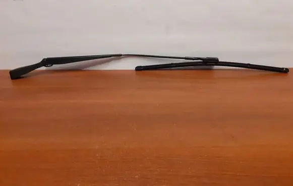 Mercedes-Benz A W177 Windshield/front glass wiper blade A1778200900 9733