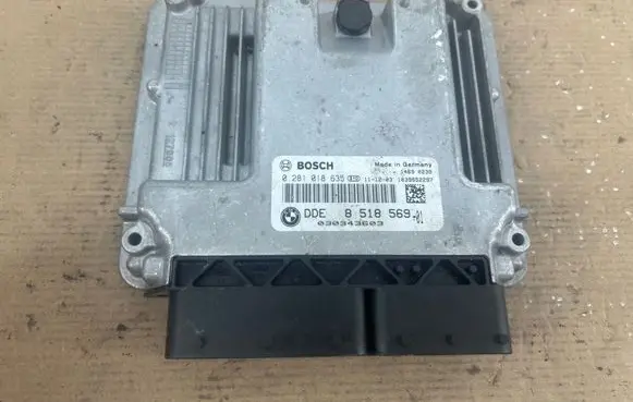 BMW 1 F20 F21 Engine control unit/module 8518569 030343603 0281018635