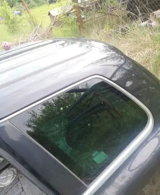 Volkswagen Touareg I Rear side window