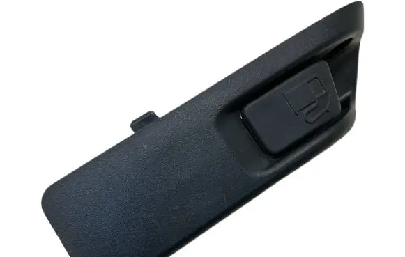 Toyota Yaris Fuel tank opening switch OYT25973