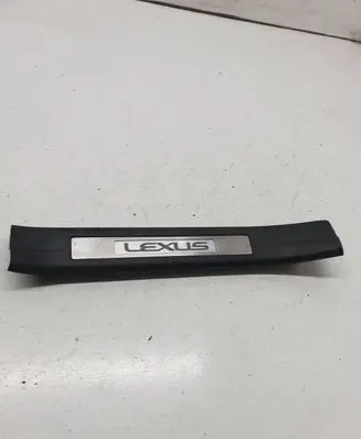Lexus RX 330 - 350 - 400H Rear sill trim cover 6794048020 6791848030