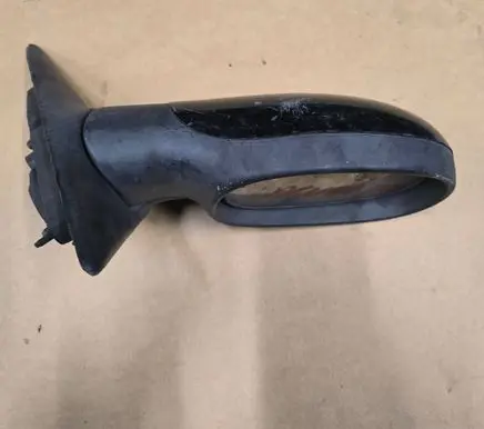Front door electric wing mirror