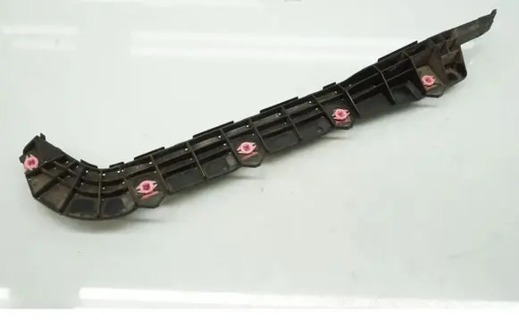 Volkswagen PASSAT B6 Front bumper mounting bracket