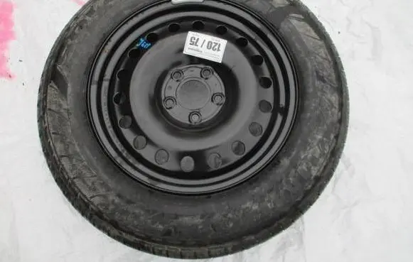 Jeep Grand Cherokee R17 spare wheel