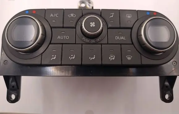 Nissan Qashqai Climate control unit 27500BR46C