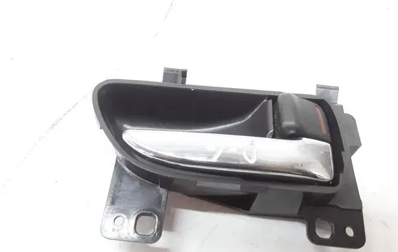 Rear door interior handle