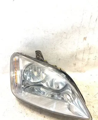 Ford Focus Headlight/headlamp 3M5113005 9006119W6 70009026