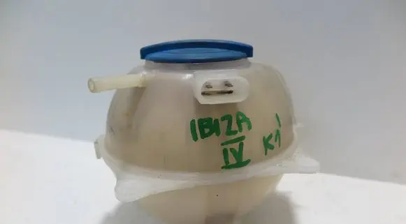Seat Ibiza IV (6J,6P) Coolant expansion tank/reservoir 6Q0121407B