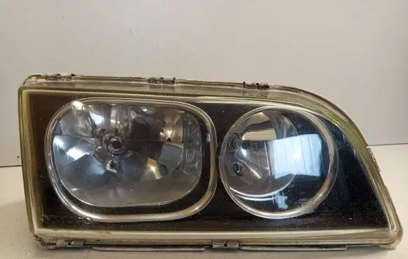 Volvo S40, V40 Headlight/headlamp 30899879
