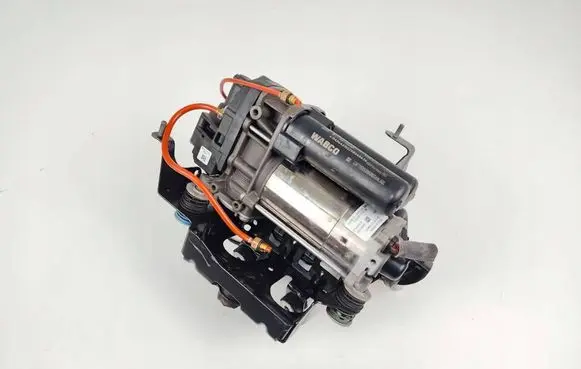 Audi Q7 4M Air suspension compressor/pump 4M0616005H 4430203001