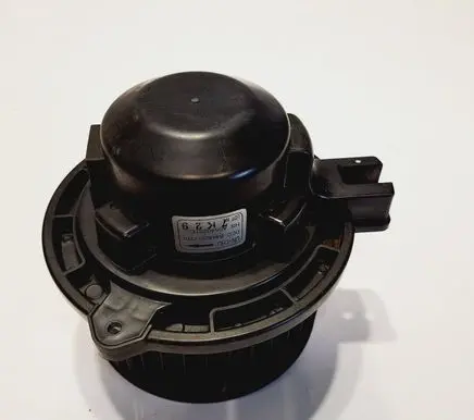KIA Carens II Heater fan/blower