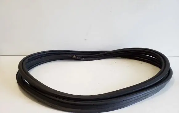 Lexus CT 200H Trunk rubber seal (body) 
