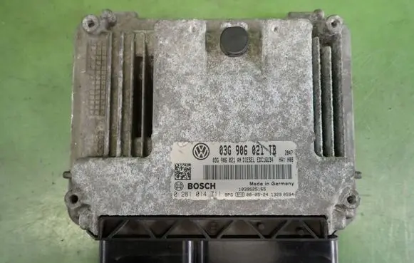 Skoda Octavia Mk2 (1Z) Engine control unit/module ECU