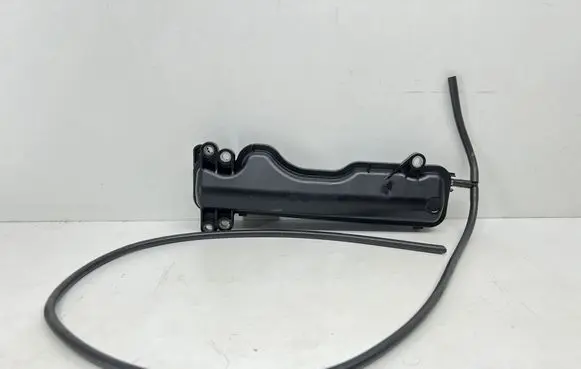 BMW M6 Vacuum air tank 7605374