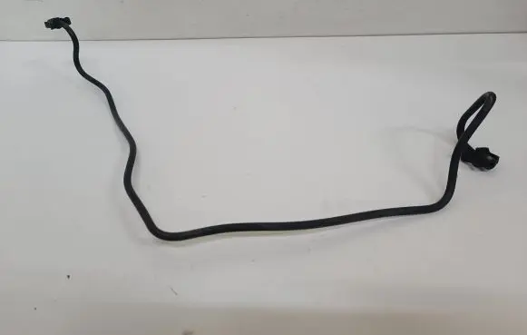 Coolant pipe/hose
