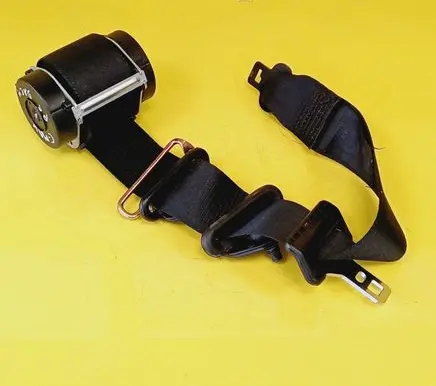 Ford C-MAX I Middle seatbelt (rear) 3M51R611B68BF