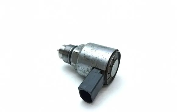 Mercedes-Benz B W246 W242 Fuel pressure sensor 93077522A00