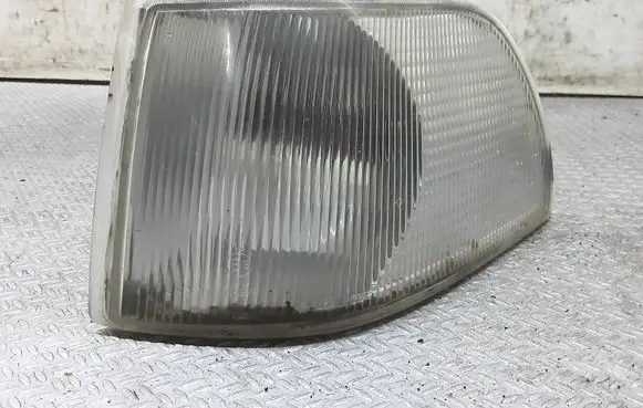 Volvo S70 V70 V70 XC Front indicator light 185484B