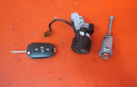 Peugeot Expert Ignition lock 36454600