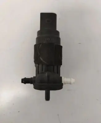 Audi A4 S4 B9 8W Windscreen/windshield washer pump 8K9955647