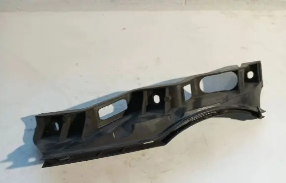 Volkswagen PASSAT B6 Front bumper mounting bracket 3C0807890