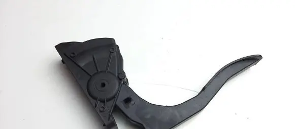 Audi A6 S6 C6 4F Accelerator throttle pedal 4F1723523B M5705
