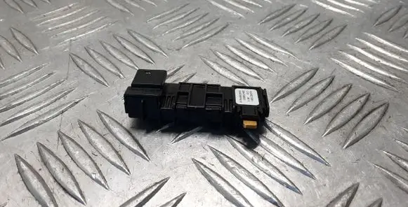 Mercedes-Benz E W212 Rain sensor A2048210851