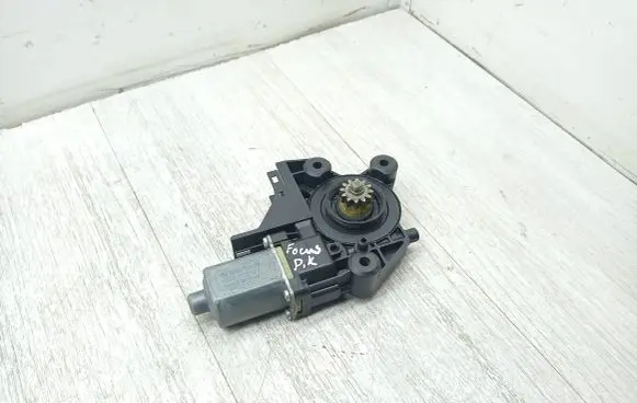 Ford Focus Front door window regulator motor 4M5T14A389 995208102