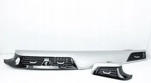 BMW 5 G30 G31 Dash center air vent grill 9329515