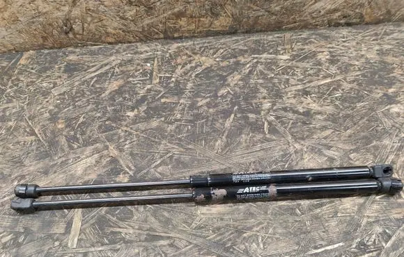 Mini One - Cooper R50 - 53 Tailgate/trunk strut/damper 201509