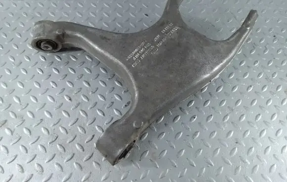Audi A8 S8 D4 4H Rear upper control arm/wishbone 8R0505311F