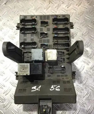 Renault Laguna I Fuse box set 7700821586
