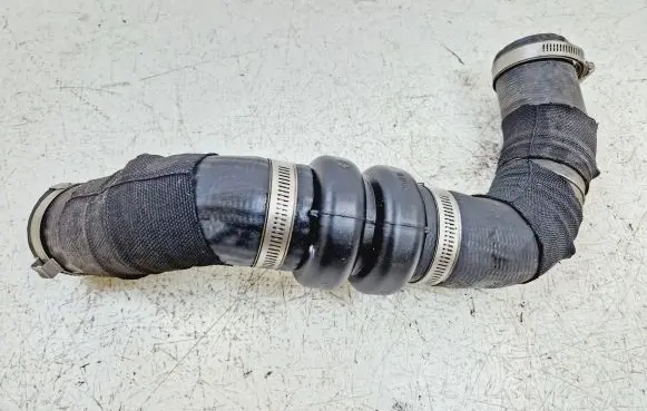 Ford Fusion II Intercooler hose/pipe GD936F072 GD936F072BF R7N6A